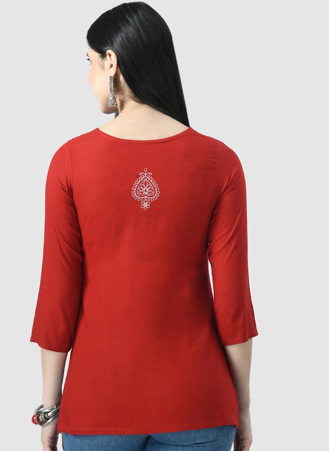 QAZMI Floral Embroidered Chikankari Work Kurti - Image 4